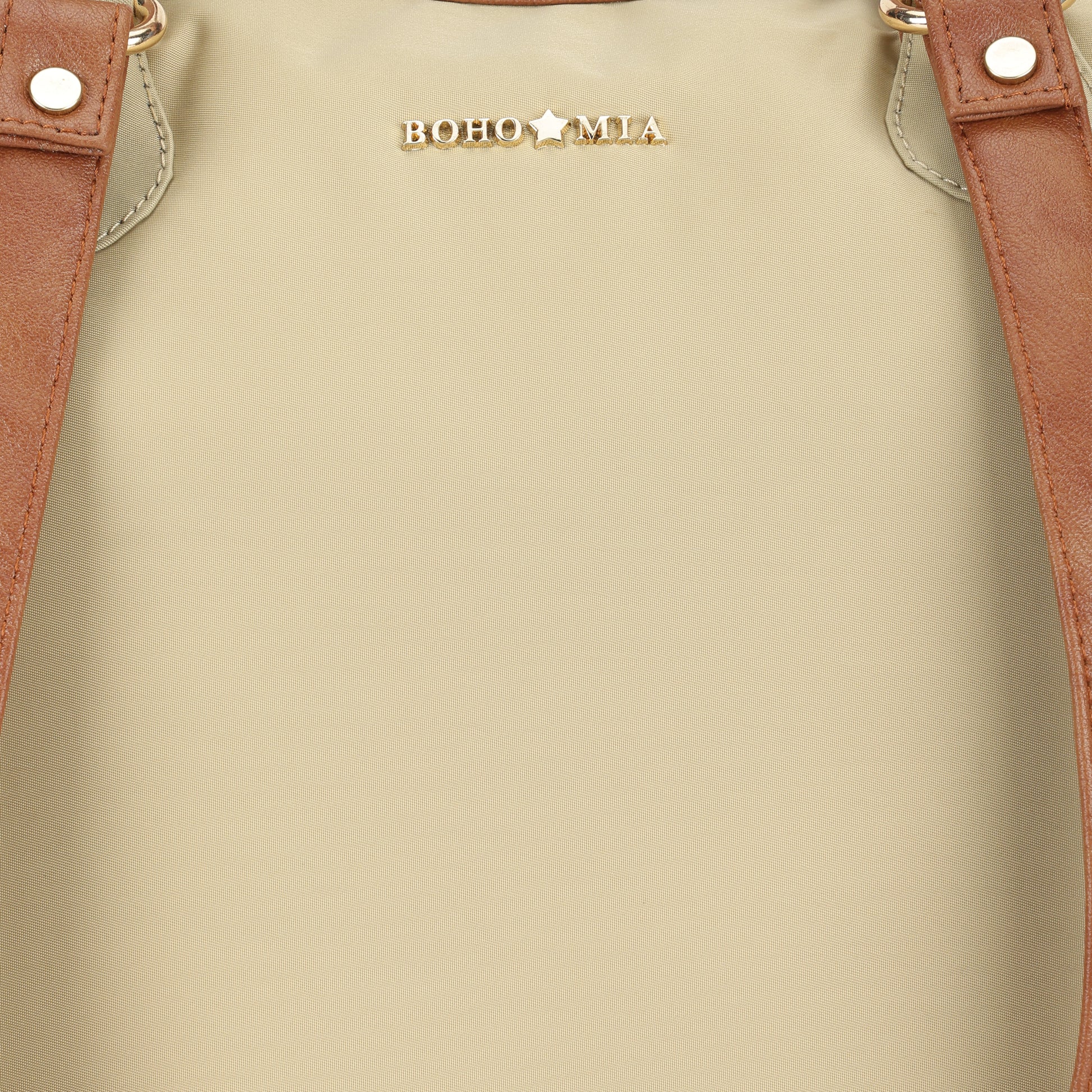 Cabin Tote Midi In Beige image 6