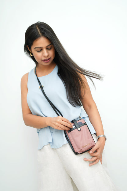 Breeze Mobile Sling Wallet Pink (Silver)