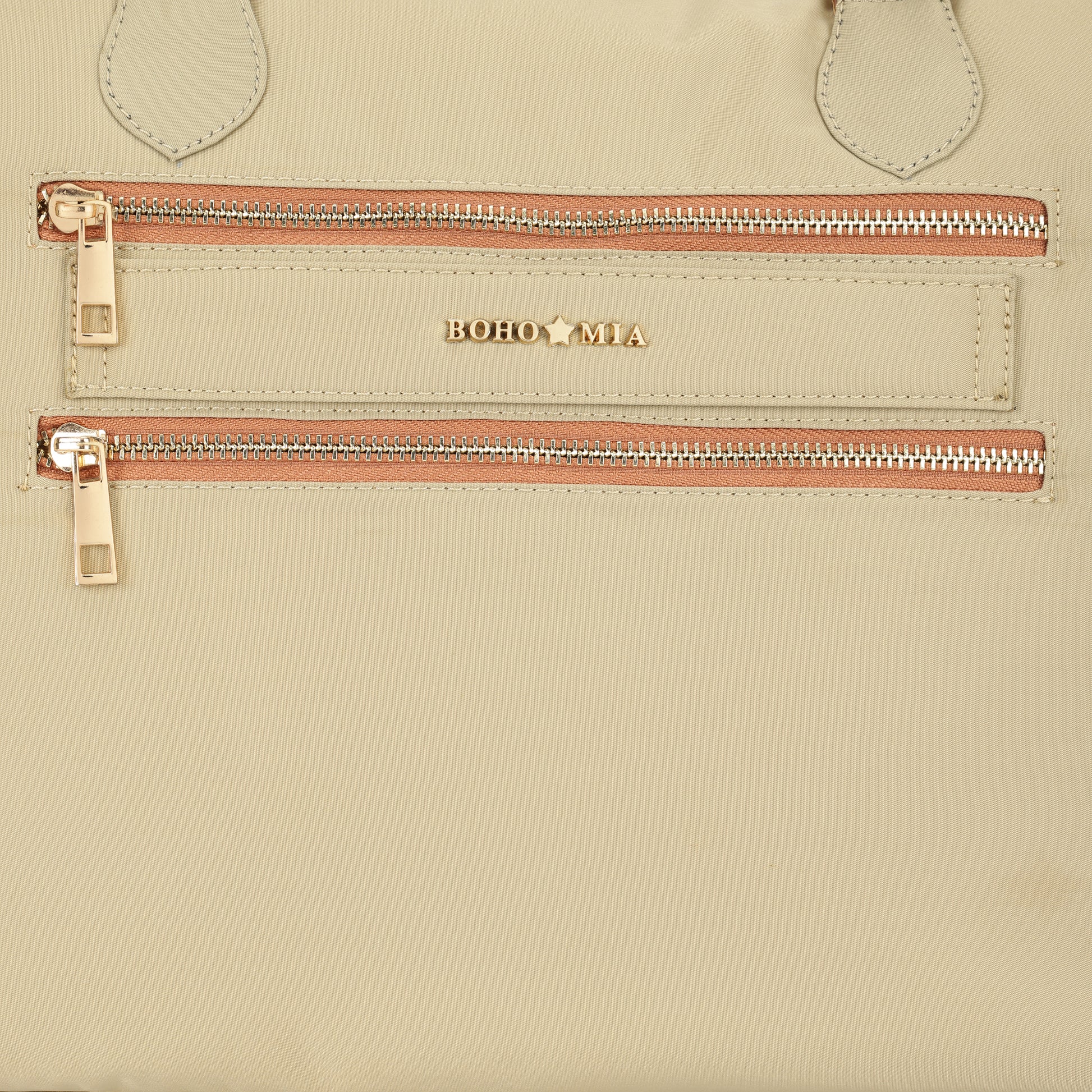 Cabin Tote Midi In Beige image 7