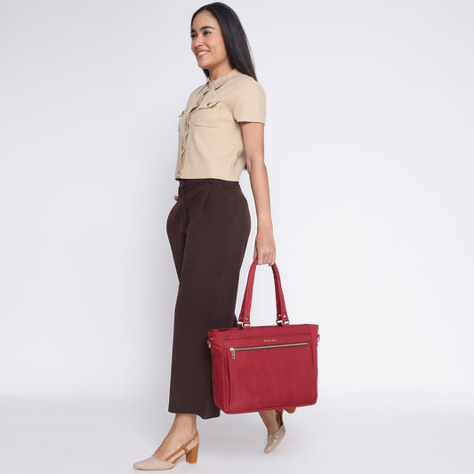 Wanderer Midi Work Bag in Burgundy image 1