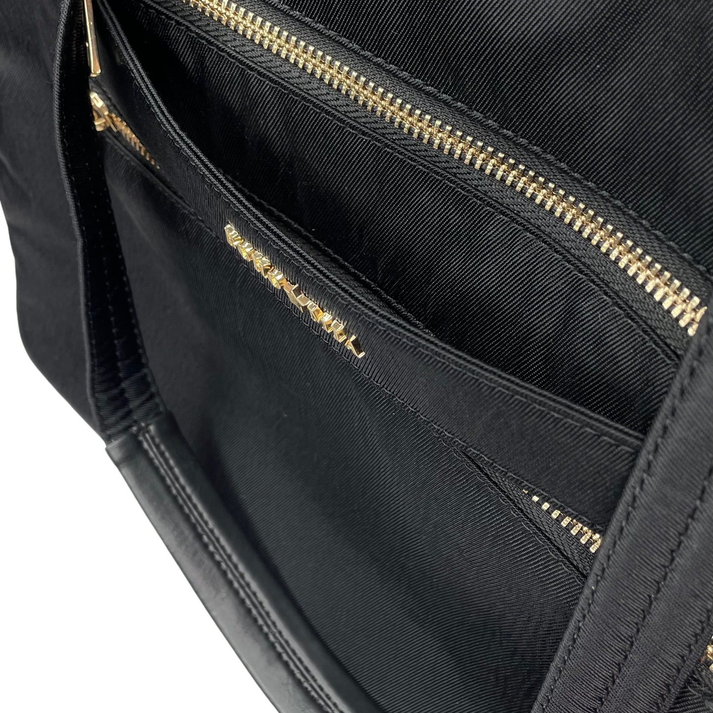 Cabin Tote Midi In Black image 10
