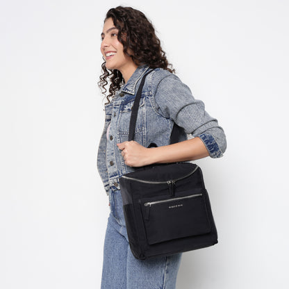 Daytrip Backpack Black (Silver)