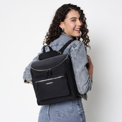 Daytrip Backpack Black (Silver)