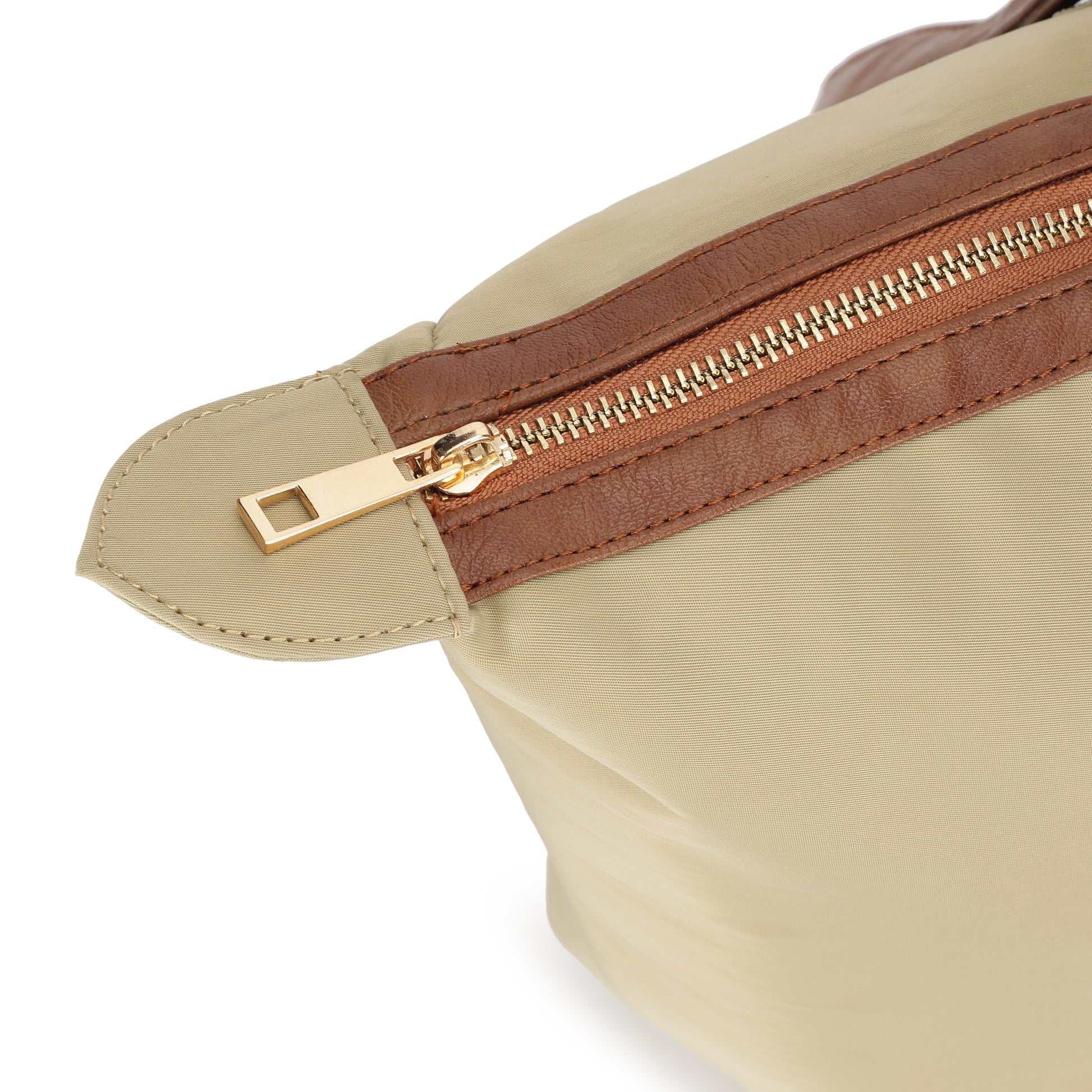 Cabin Tote Midi In Beige image 8