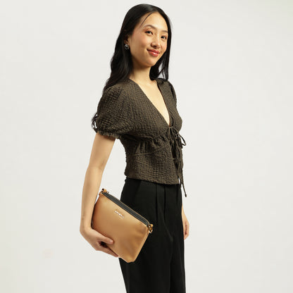 Bohomia Transfer Clutch (Camel)